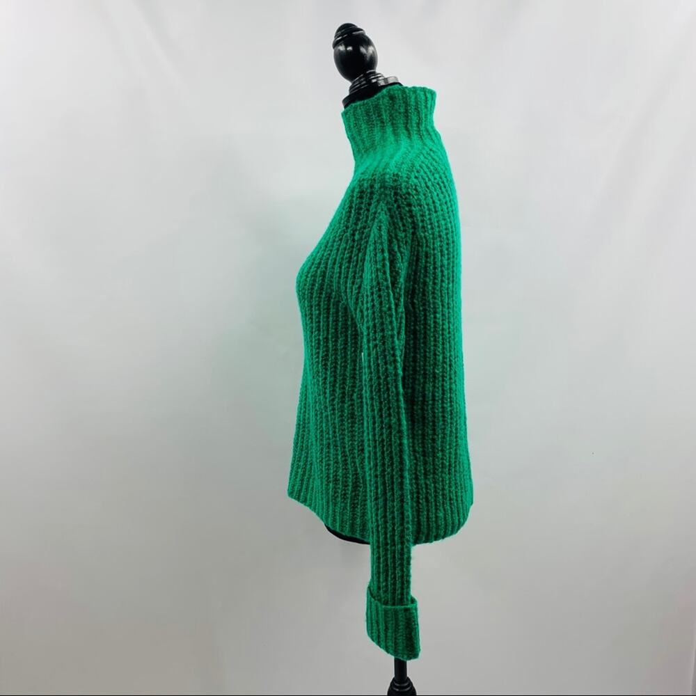 Abound Green Golf and Gray Sweater Set - Picture 7 of 12